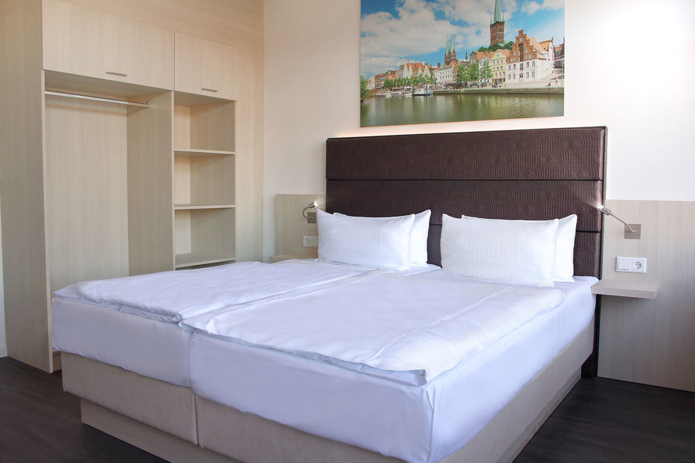 Viva Hotel Luebeck Zewnętrze zdjęcie