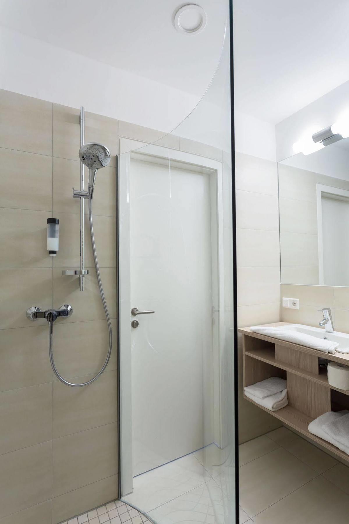Viva Hotel Luebeck Zewnętrze zdjęcie